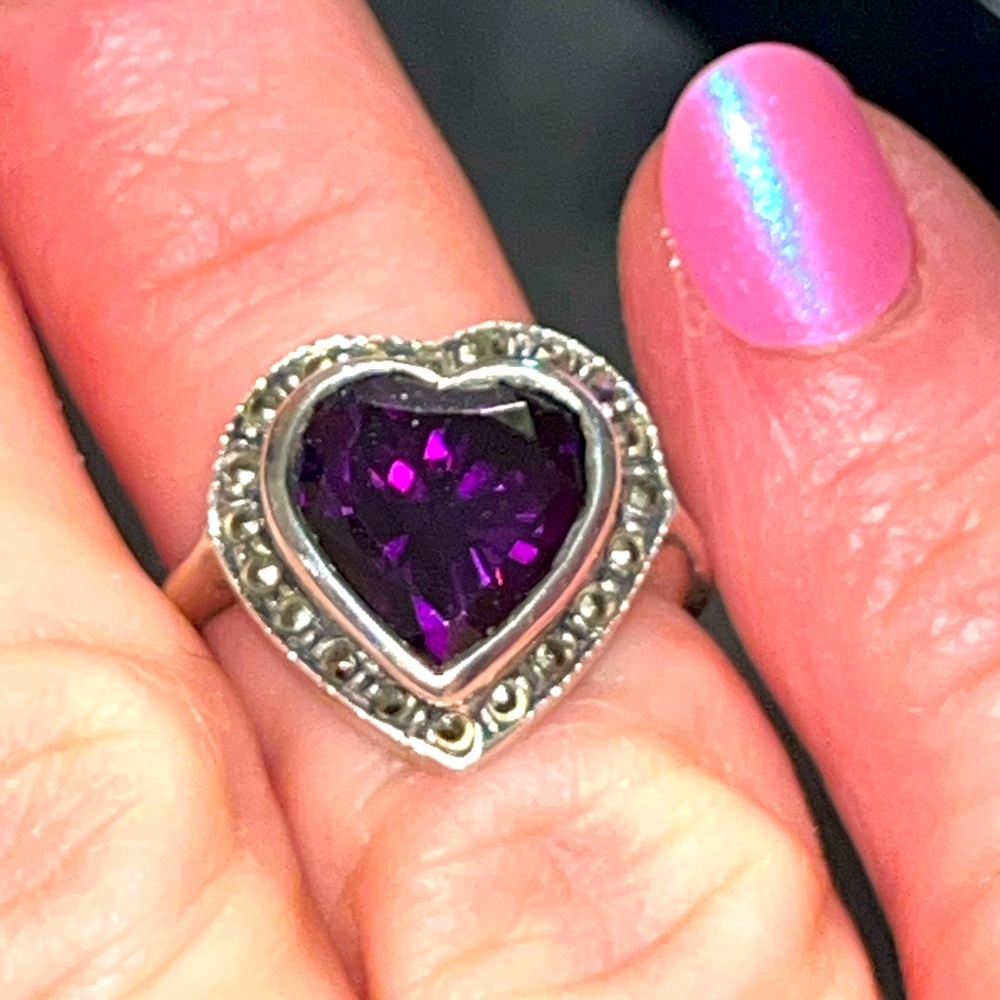 Deep Purple Amethyst stone heart silver ring